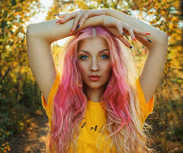 Pop music video dancing in the city